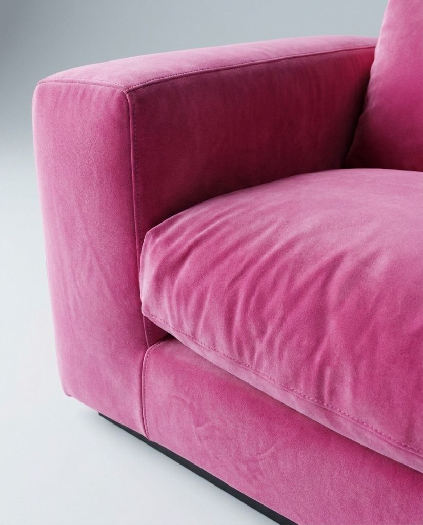 The Lazi Boi Lounge — Fuchsia Velvet — detail view